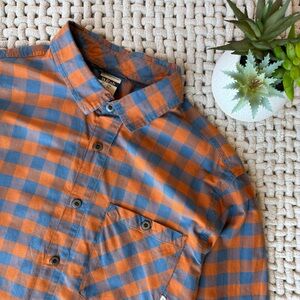 Rab | Men’s Maverick Short Sleeve Shirt in Airforce/Copper | Large